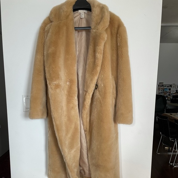 H&M faux fur coat - Picture 2 of 5